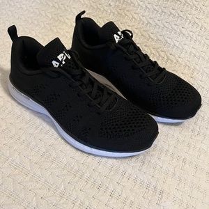 NWOB APL Women's TechLoom Pro Athletic Running Shoes Size 8
